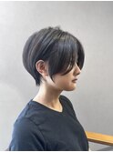 前髪なしくびれショート