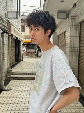 ヒュージ 三軒茶屋(huge) フェザーショート /スパイキーショート /メンズカット