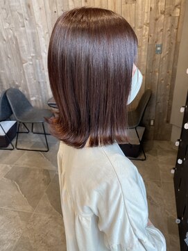 ウィーク 梅田(UiiC) 切りっぱなしロブ／肩ラインボブ／ uiic umeda 白井舞美