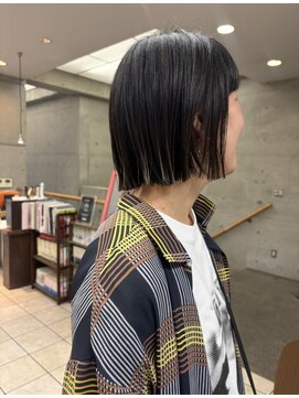 ヘアールーム プリズム(Hair room Prism) 大人の切りっぱなしボブ【池袋西口/要町】
