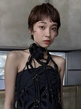 ブローチ 表参道(broocH)&nbsp;大人ショート/モードヘア/ショートバング/オン眉