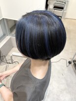 ネリ(NERi)&nbsp;クールな立体感☆ブルーバレイヤージュ×ショートボブ