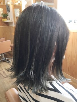 ララテラス(LaLa Terrace) ～LaLa Terrace流～マットアッシュグラデーション×外はねボブ