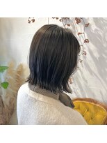 マウロア(MAULOA)&nbsp;“ぱつんとタイトボブ　くびれボブ　束感レイヤー”中西英美子