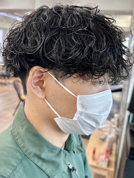 ウェイビーエフティフィフス 横浜西口(WAVEY ft.fifth) 波巻きスパイラルパーマメンズマッシュツイストスパイラルパーマ