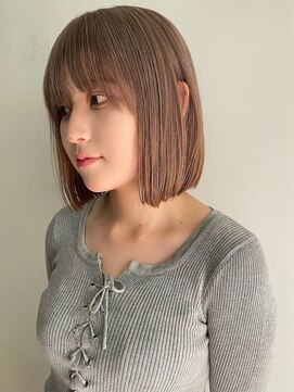 サンク 原宿 表参道(cinq) ハイトーンカラー外国人風ボブ切りっぱなし外ハネナチュラルボブ