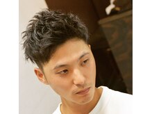 20,30代メンズに人気！フェードを施した毛束感ショート<理容室>