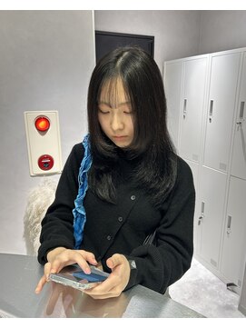 リアン バイ キートス(Lien by kiitos) レイヤーカット/ザクザクレイヤー/顔まわりレイヤー/グレージュ