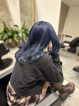 色気ロング×ブリーチダブルカラー《ブルー》