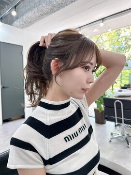 キティー(kiti) 顔まわりカット×グレージュ