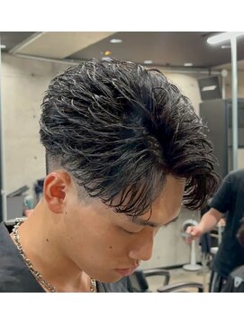 イーラ アメ村店(era) フェザーパーマ