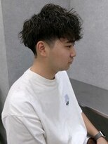 リオールバイニアウ(RE:ALL by Niau)&nbsp;波巻きスパイラルパーマツイストスパイラルパーマメンズマッシュ