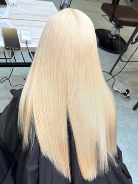 ルーブ トウキョウ(Loob. TOKYO) ☆大人気抜きっぱなしブロンド☆