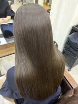 ネウィ 宮崎店(newi)&nbsp;赤み消し透明感ベージュ艶髪ロングストレート