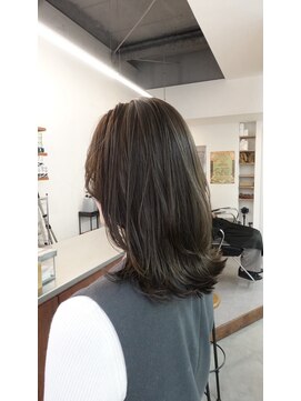 エヴリィ(every) 透明感グレージュカラー【大阪/梅田/中津】