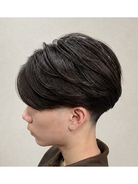 ナルハ(Naluha) センターパート×ニュアンスパーマ