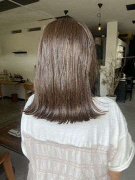 サンズヘアー(3’s hair) *外ハネスタイル×グレージュ×透明感カラー*