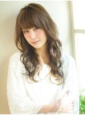 《AFLOATディル裕二朗》毛流れデザインで大人可愛いウェーブヘア