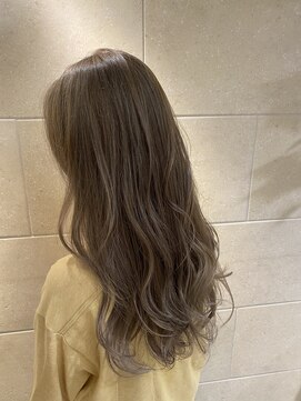 リー ヴィータ 上新庄(Lee Vita) ミルクティーベージュ×透明感×ブリーチ一回×ケアブリーチ