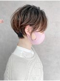 首が細く見えるショートヘア