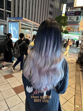 ルイス(L'wis) シールエクステで作る　ハイライトグラデーション♪