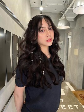 ジーナ(XENA) 夏のヘアアレンジ×レイヤーカット×ウェットヘア