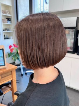 エムプラス 二子玉川(Mplus) 【40代50代】イルミナで脱白髪染めぱっつんボブ B Mplusミズイデ