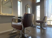 モンド ホリスティック ヘアー(MONDE Holistic Hair)の雰囲気（ゆったりとくつろげる癒しの空間♪【髪質改善/縮毛矯正/頭浸浴】）
