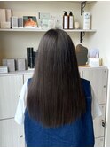 オリーブグレージュ