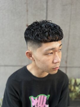 クイーンズバイジェントルマンバーバー(queens by gentlemanBarber) 濡れパンクロップ