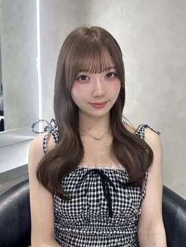 ユーフォリア 池袋東口駅前店(Euphoria) ミルクティーベージュ