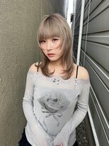 ブランコトレス 鏡島(BLANCO tres)&nbsp;レイヤーカット/ハッシュカット/ブリーチ/ベージュカラー