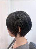 丸みシルエットの大人ショート