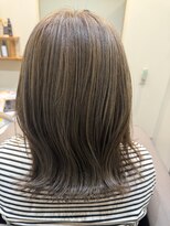 シー 浜松三方原店(She)&nbsp;白髪ぼかしハイライト　３０代 ４０代　５０代