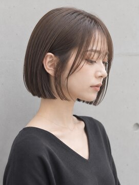 ザ シー 海老名(The C) 20代30代40代50代ナチュラル大人可愛いレイヤーショートボブ