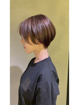 クロワ(croix) 【イルミナカラー】オトナ可愛い丸みショート