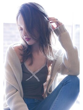 テイラー(Taylor) [Taylor]  Taylor定番☆ラベンダーアッシュ×キュートミディ