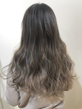 コロ(COLO) 【COLO 吉祥寺 都甲菜穂】グラデーションベージュカラー