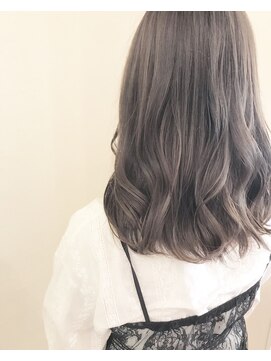 モルニ(MORNI) アッシュグレー_マロンベージュ Aラインボブ かきあげ