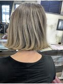 カーキグレージュのバレイヤージュ