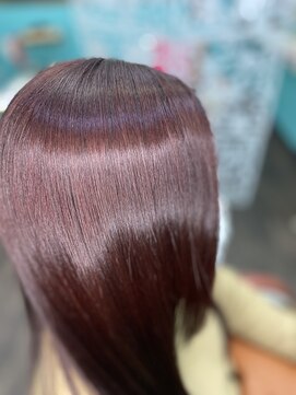 ヘアクラブリューズ フォアキングアンドクウィーン(HairClub RYU's for King&Queen) CM級ストレート