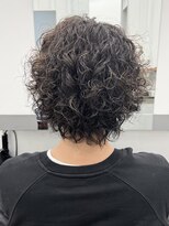 ココ 本八幡(KOKO)&nbsp;波巻きツイストスパイラルフェザーパーマ刈り上げセンターパート