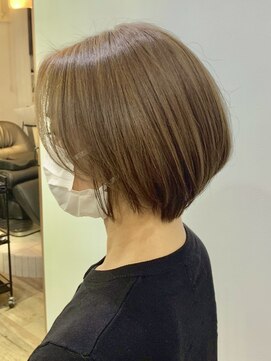 ハーツ(Heart's) 白髪ぼかし脱白髪染め似合わせショートボブ40代50代60代