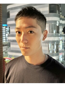 ロミーオム 本厚木(ROMMY. Homme) 刈り上げオシャレボウズ束感ソフトモヒカン短髪メンズ