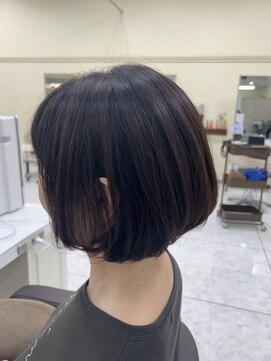 プールドゥマン 屯田(POUR DEMAIN) ショートボブ