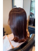 メゾン アヴァロ(Maison Avallo)&nbsp;大人グレーブラウンのミディアムヘア