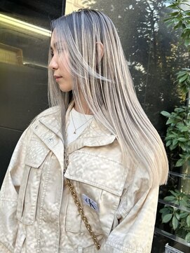 ヌエン 渋谷(NU/EN) バレイヤージュ/ハイライト/ホワイトベージュ/ダークアッシュ