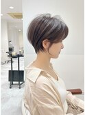 earthショートレイヤーボブミルクティー丸みショートボブ