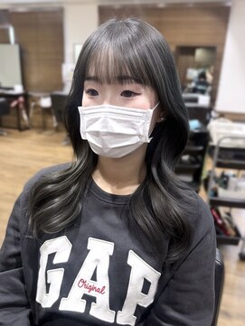 ハピネス クローバー 八木店(Happiness CLOVER) レイヤーカット/ダークグレー/グレーアッシュ/髪質改善