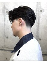 オーシャントーキョー ホワイト 原宿(OCEAN TOKYO WHITE)&nbsp;テーパーフェードセンターパート